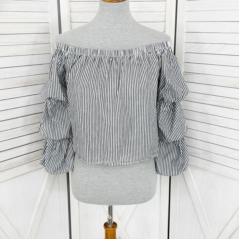 Charlotte Russe Off‎ Shoulder Tiered Puff Sleeve Crop Shirt XS Black White